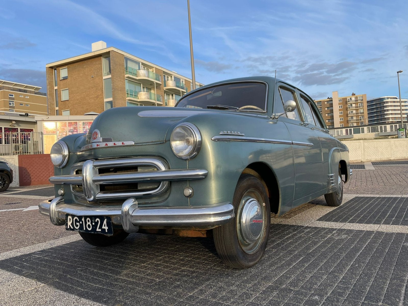 Vauxhall Velox 1954 2,3 6 cilinder RG-18-24, foto 3