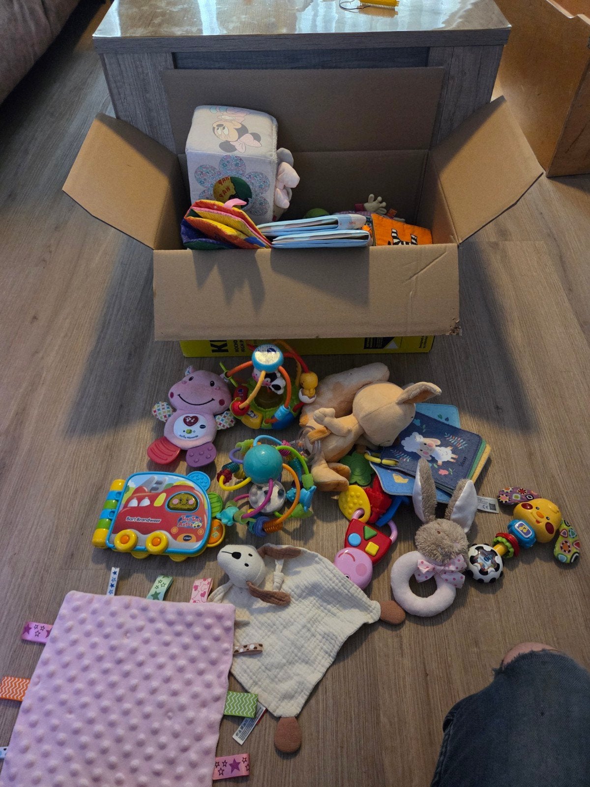 Grote doos met baby- en peuterspeelgoed, Ophalen, Gebruikt, Overige typen, Met geluid