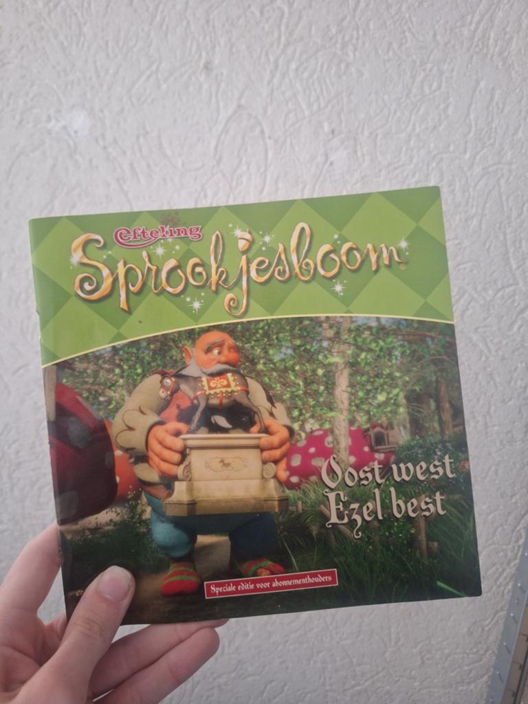 Efteling Sprookjesboom: Oost West Ezel Best, Verzamelen, Efteling, Zo goed als nieuw, Ophalen of Verzenden
