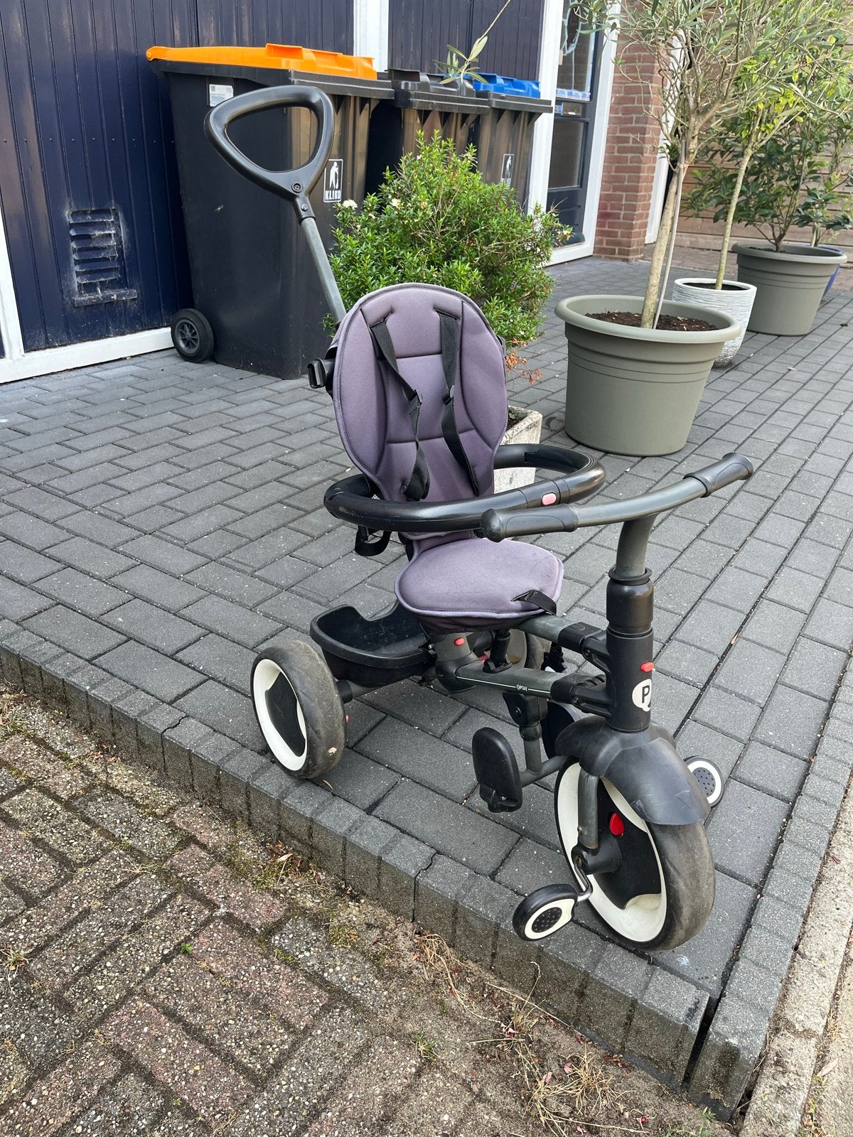 Kinder driewieler met duwstang en verstelbare zitting, Ophalen of Verzenden, Gebruikt, Duwstang