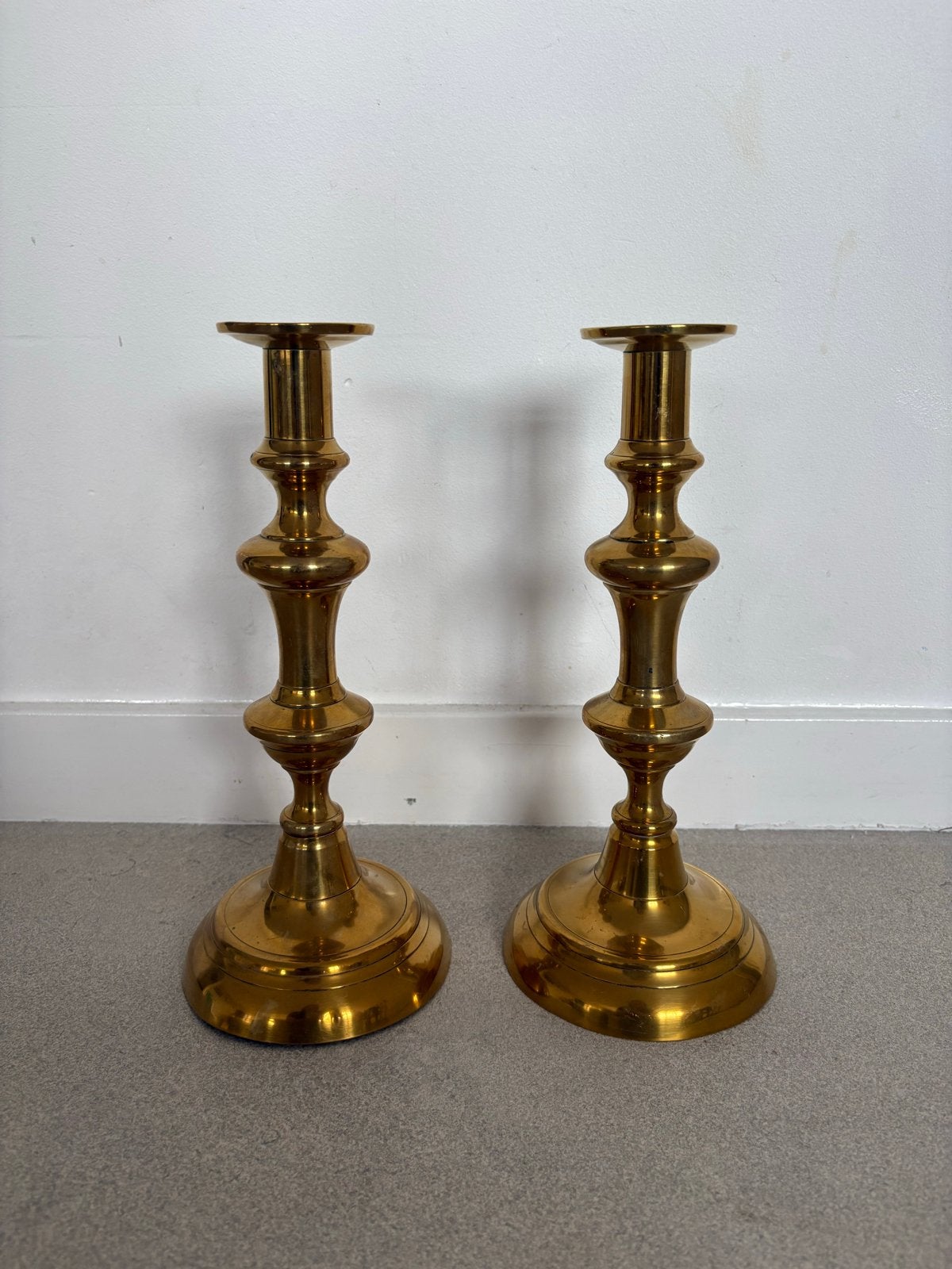 Set van 2 Grote Messing Baluster Kandelaars, Antiek en Kunst, Ophalen of Verzenden, Koper of Brons