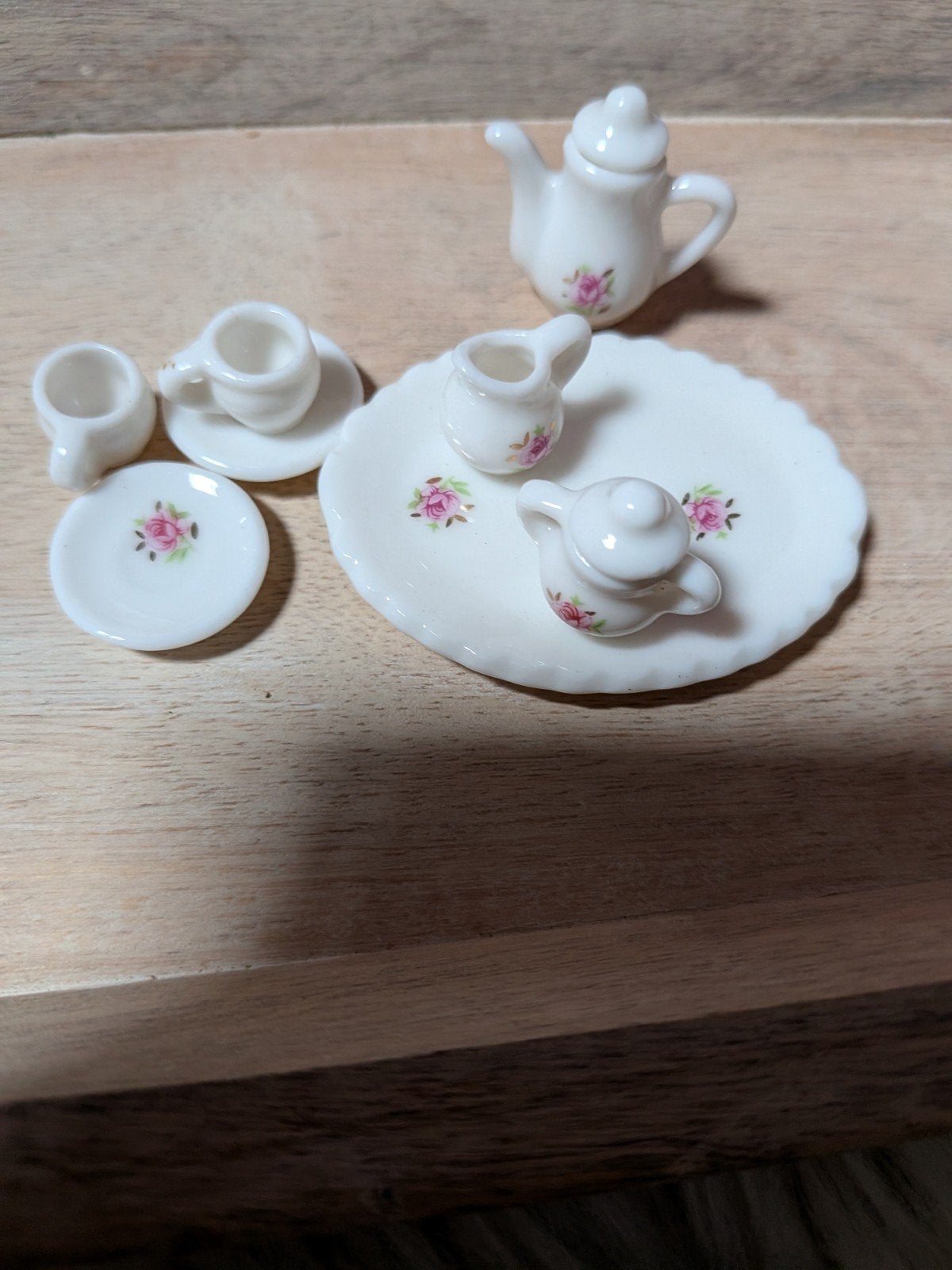 Vintage Miniatuur theeserviesje met roosjes decoratie, Ophalen of Verzenden