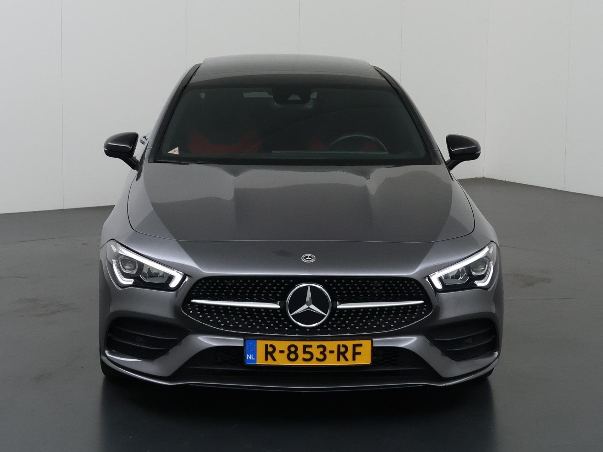 Mercedes-Benz CLA-klasse 180 AMG Line | Night | Panoramadak, CLA, Gebruikt, Euro 6, 4 cilinders