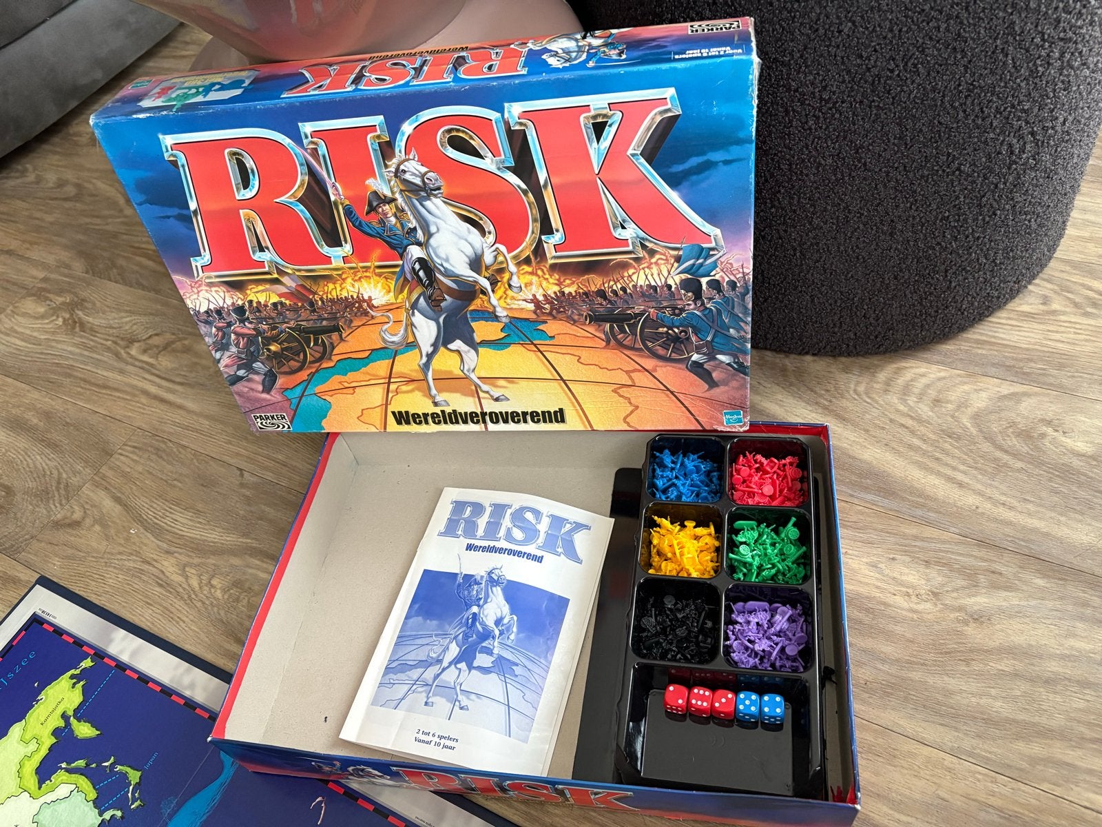 Risk Wereldveroverend Bordspel, Vijf spelers of meer, Ophalen of Verzenden, Zo goed als nieuw