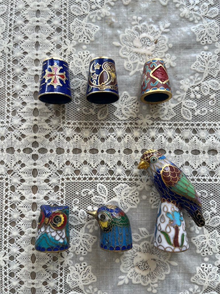 Vintage vingerhoedjes cloisonné, Ophalen of Verzenden, Zo goed als nieuw, Overige materialen, Nederland