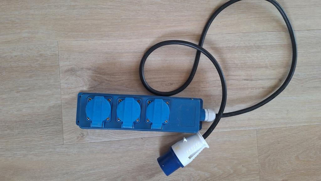 Camping verlengsnoer met 3 stopcontacten, Caravans en Kamperen, Kampeeraccessoires, Ophalen of Verzenden
