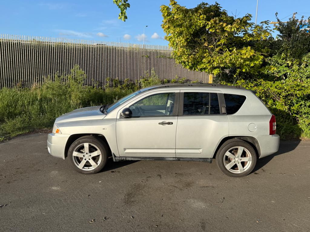 Jeep Compass 2.4 CVT 2007 Grijs automaat !!, Auto's, Jeep, Automaat, 450 kg, 4 cilinders, 2359 cc