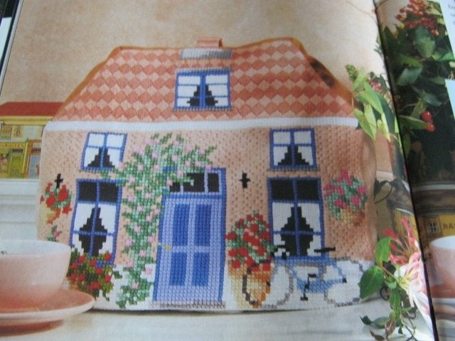 Borduurpatroon  Theemuts Huisje   nr 9911, Verzenden, Nieuw, Handborduren, Patroon