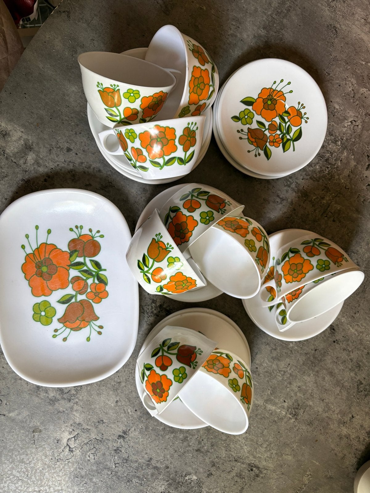 Vintage servies met oranje bloemenpatroon, Ophalen, Gebruikt