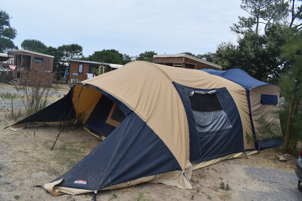 Cabanon Stratos inclusief diverse kampeeruitrusting, Ophalen, Beige, Cabanon, Tot en met 6