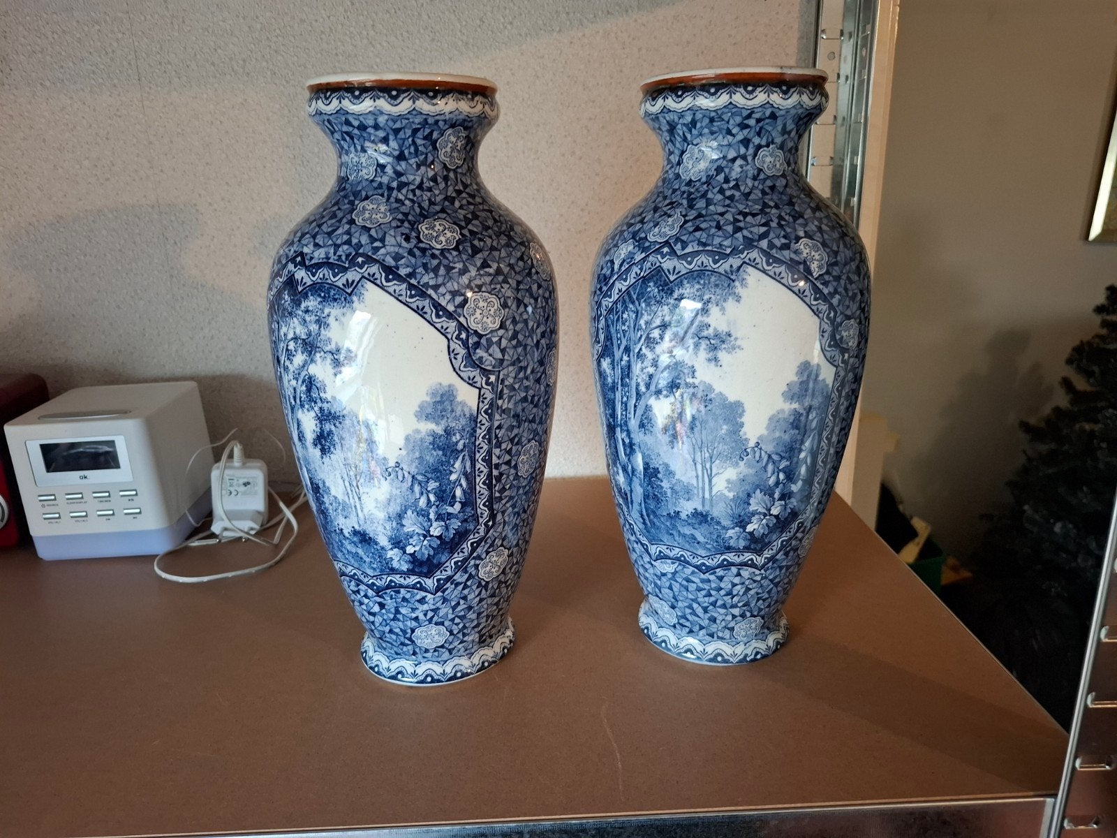 Set van 2 Villeroy & Boch vazen, blauw-wit, ca. 40 cm hoog, Antiek en Kunst, Ophalen of Verzenden