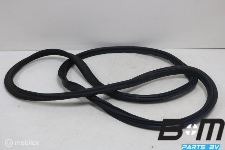 Achterkleprubber VW Golf 7 GTI Clubsport 5G6827705D, Auto-onderdelen, Gebruikt