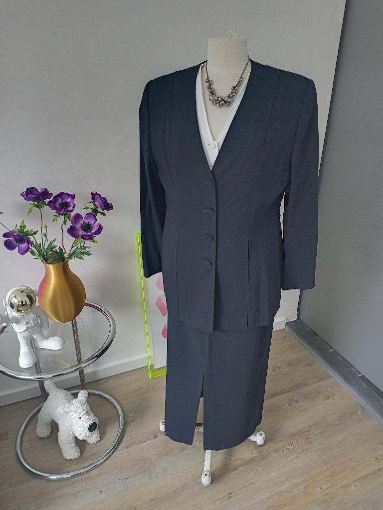 Mooie set, jasje, rok, blouse, merk cartoon ZGAN, Kostuum of Pak, Cartoon, Zwart, Maat 42/44 (L)