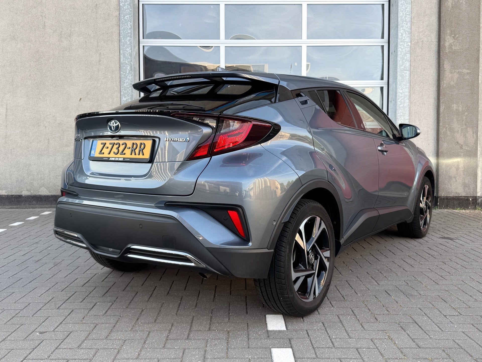 Toyota C-HR 2.0 Hybrid Dynamic|Navi|Camera|Adap.cruise contr, 12 maanden, Stof, 4 cilinders, Parkeersensor