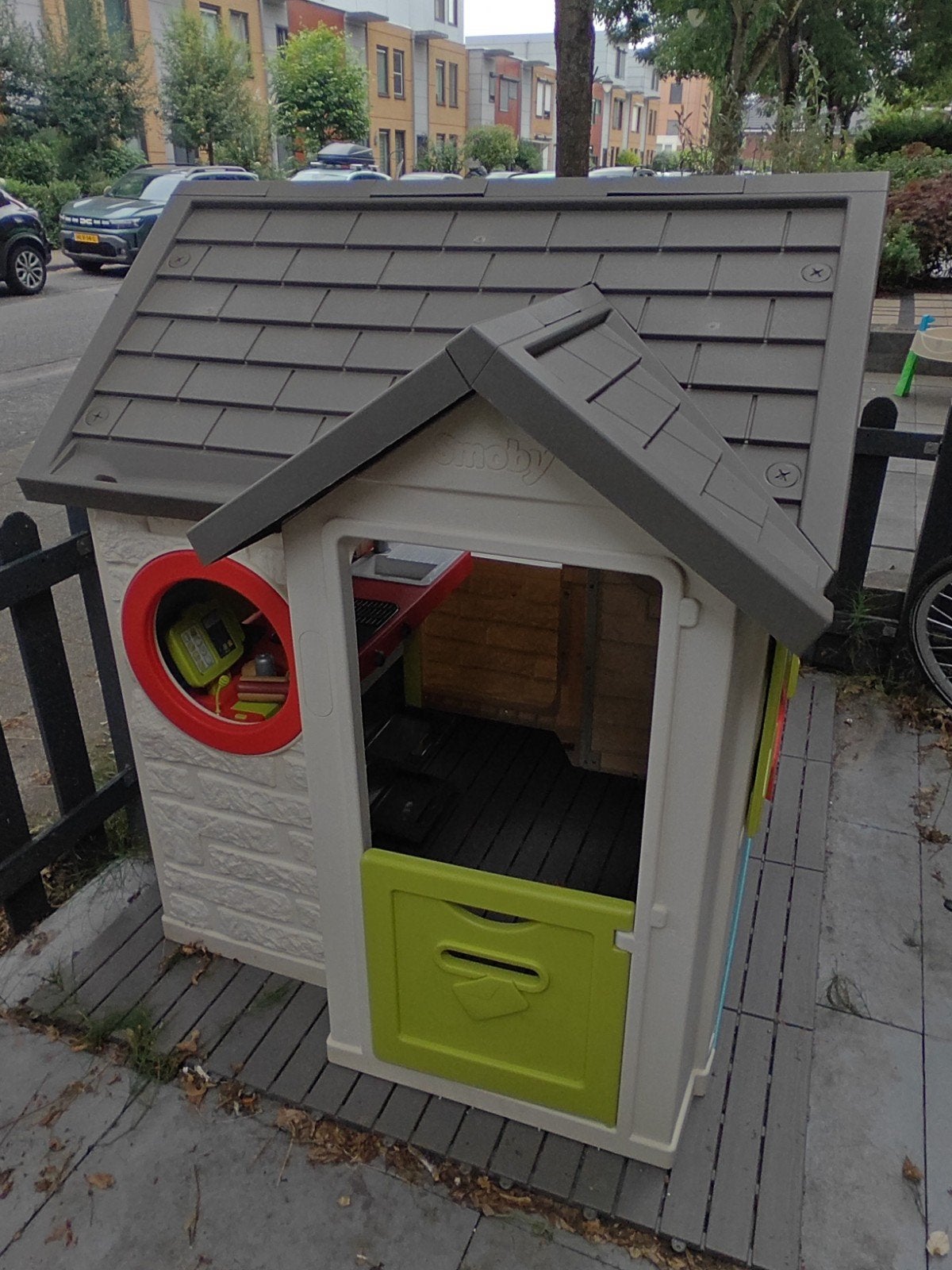 Smoby Speelhuisje compleet met accessoires en vloerplaten, Ophalen, Kunststof