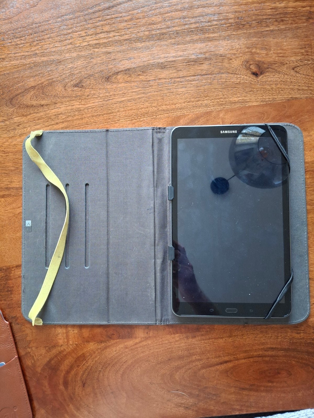Samsung Tablet A6 met hoes, Computers en Software, Gebruikt, Samsung, Gps, 16 GB