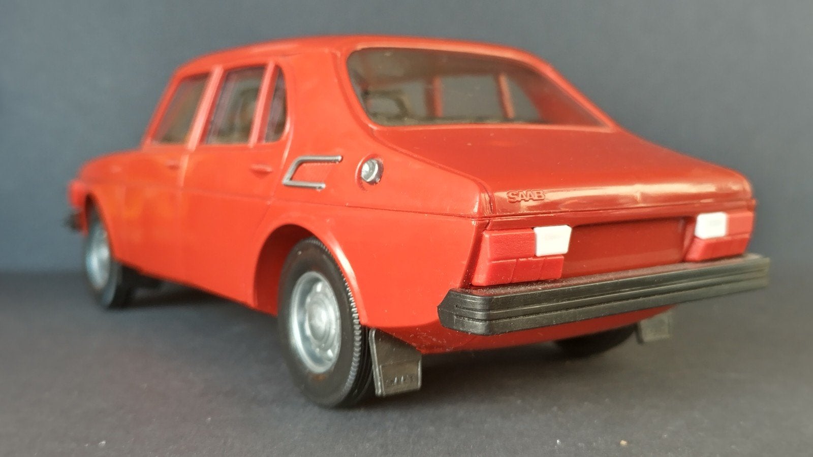 Saab 99 1:20 Stahlberg Pol, Hobby en Vrije tijd, Auto, Verzenden, ., Zo goed als nieuw