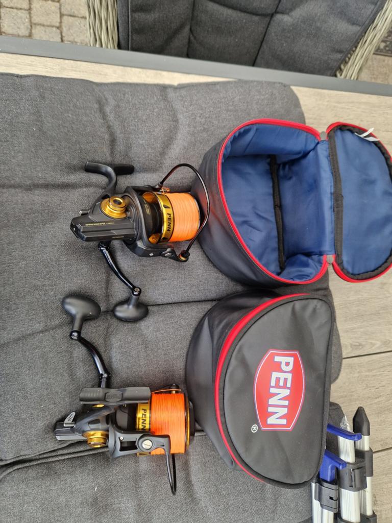 2x Penn Spinfisher VII Long Cast Zeevismolen met opberg tas, Ophalen, Molen