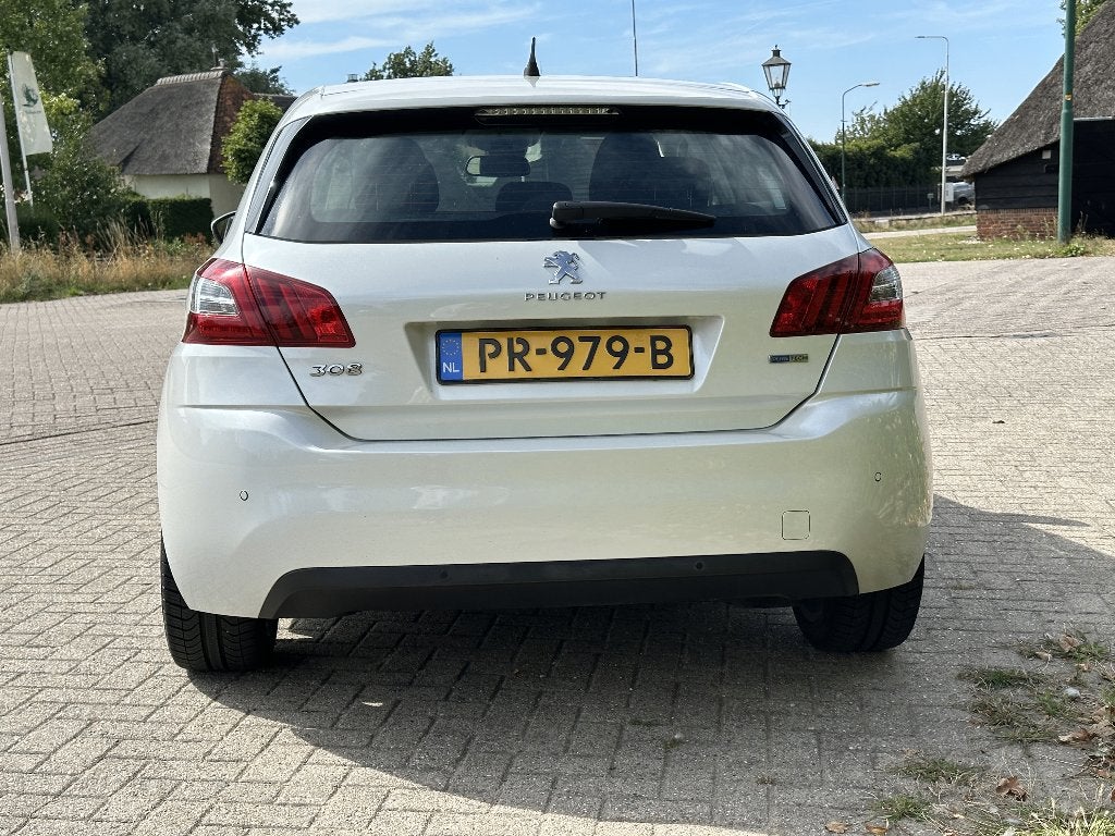 Foto 4 van Peugeot 308 1.2 Allure | Riem Vervangen! | CarPlay | PDC|ECC