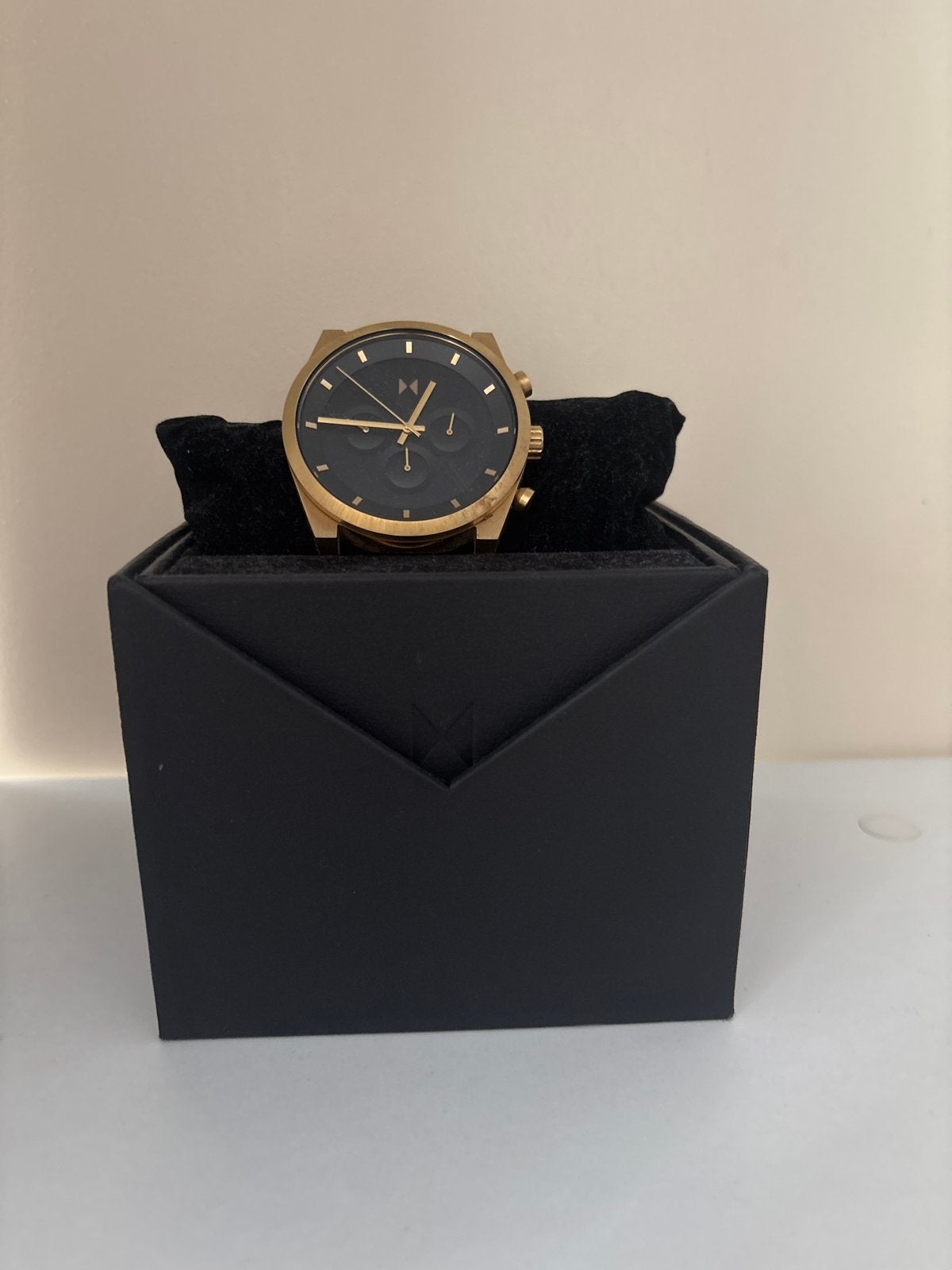 MVMT Horloge Goudkleurig - Zo goed als nieuw, Overige merken, Overige materialen, Polshorloge, Ophalen of Verzenden