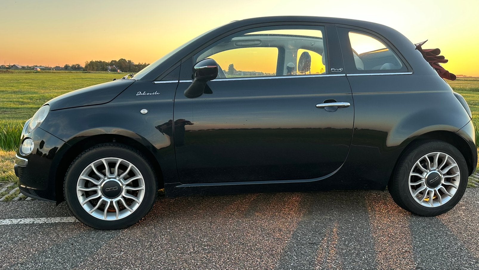 Fiat 500C 1.4 100 pk | CarPlay | Trekhaak | Cruise Control, Auto's, Fiat, 31 €/maand, 4 cilinders, Zwart, Grijs