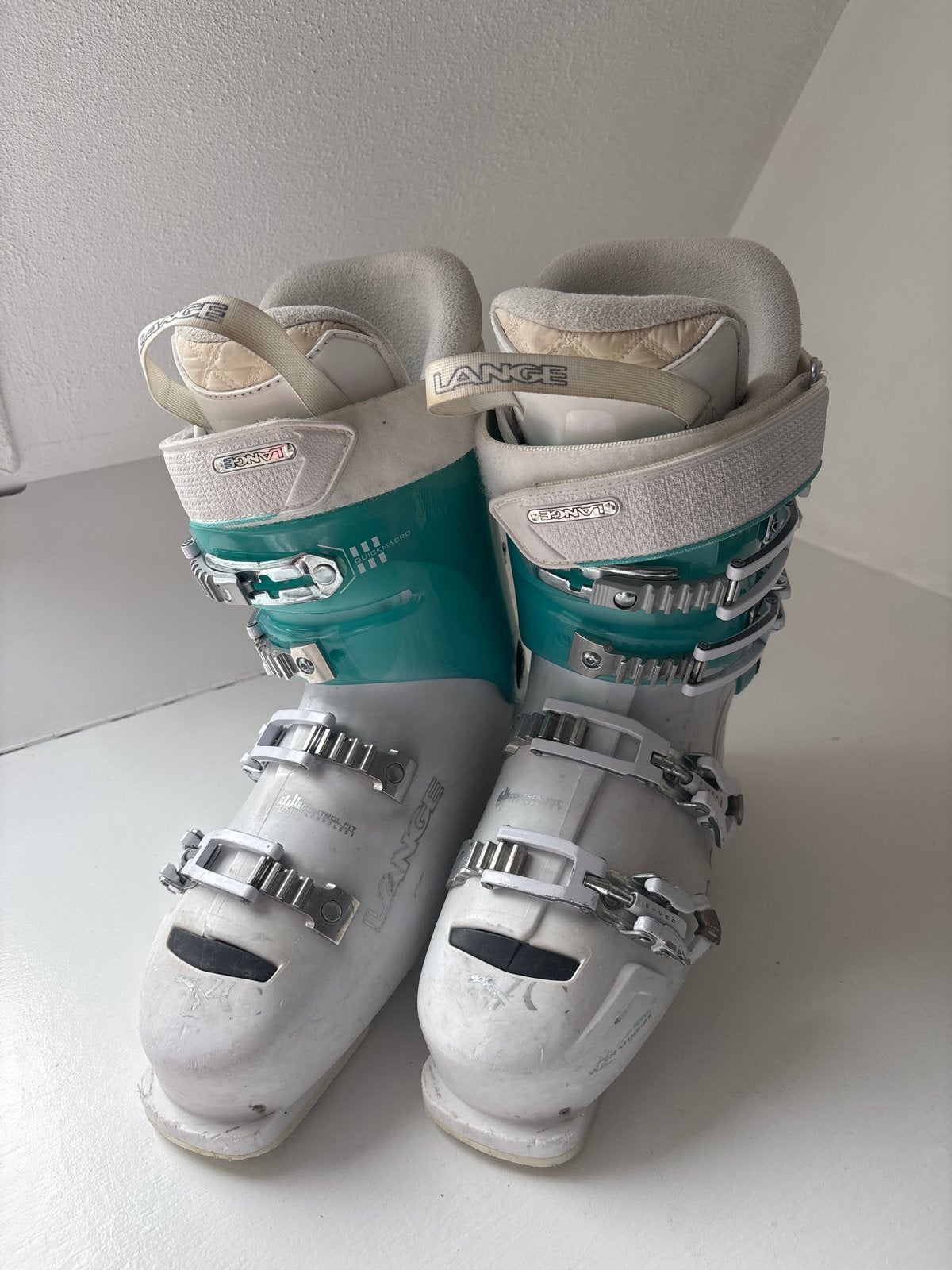 Lange dames skischoenen maat 40, Overige merken, Schoenen, Ophalen of Verzenden, Langlaufen