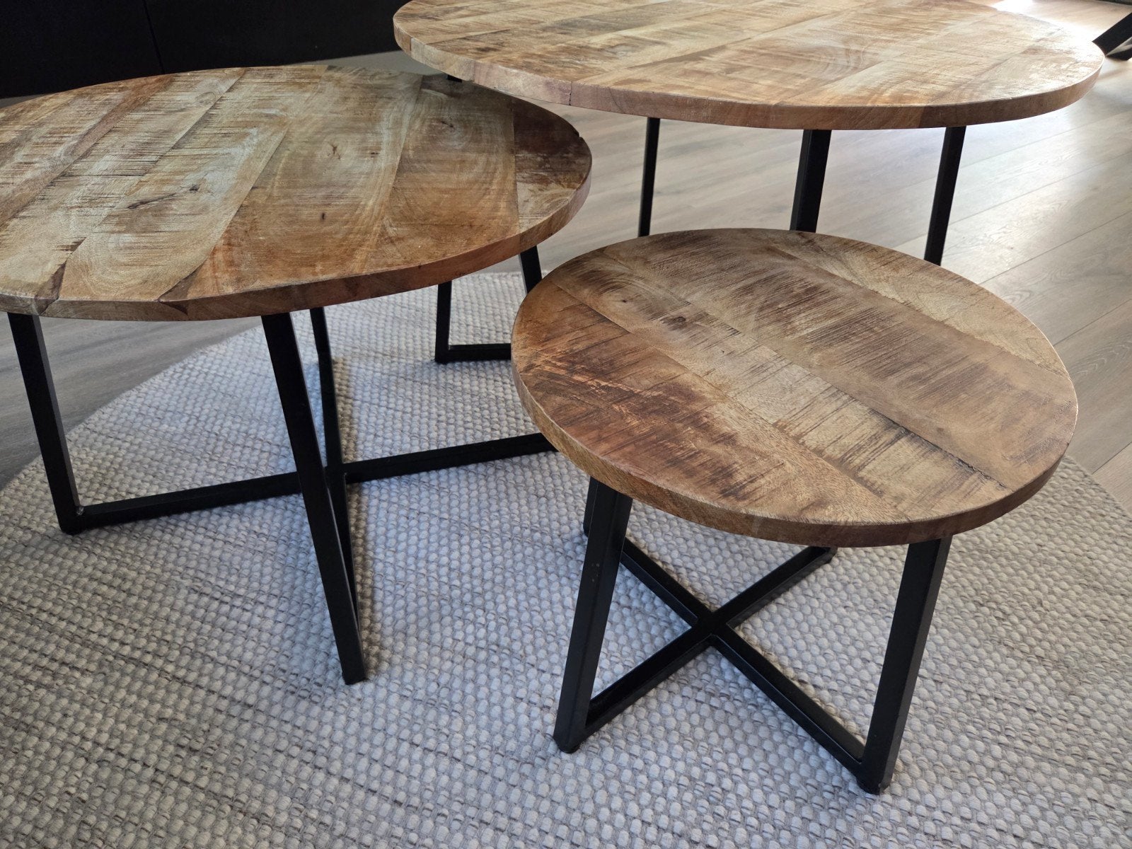 3 ronde salontafels, Ophalen of Verzenden, Zo goed als nieuw, Rond, Minder dan 55 cm