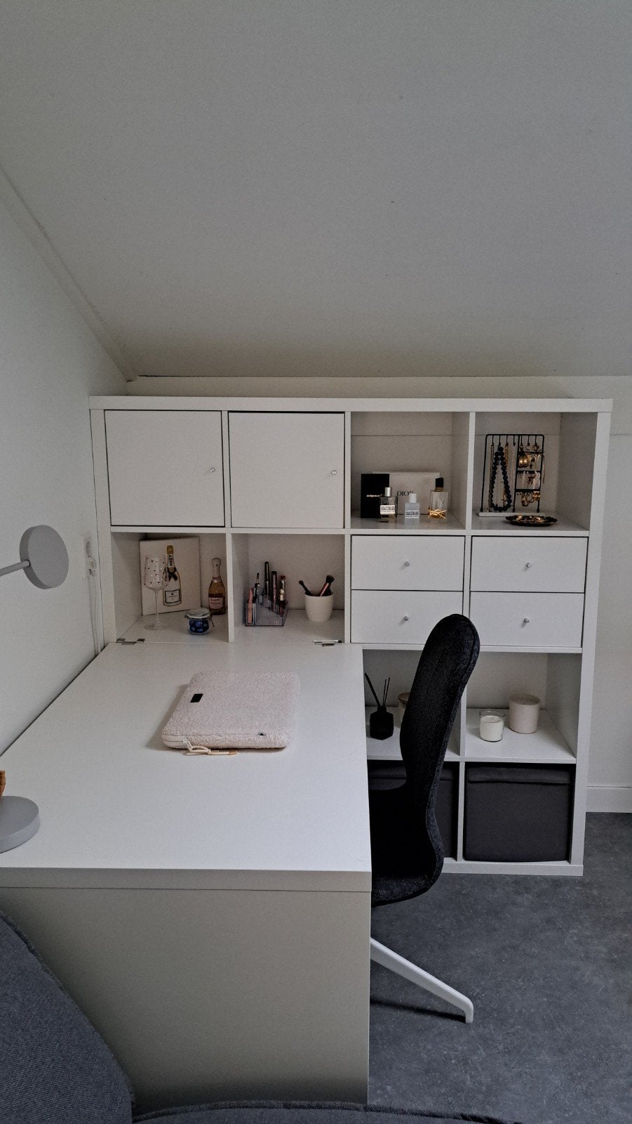 IKEA KALLAX kast met bureau - nette staat, Huis en Inrichting, Ophalen, Met lades, Spaanplaat of MDF, Zo goed als nieuw