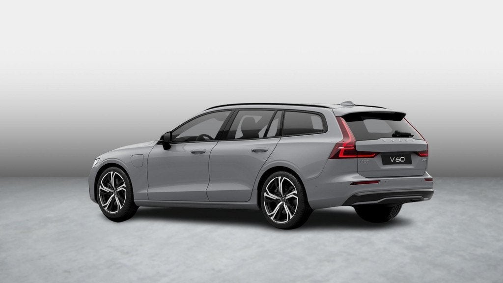 Volvo V60 T8 Plug-in hybrid AWD Plus Dark, Auto's, Automaat, 4 cilinders, 180 min, 455 pk