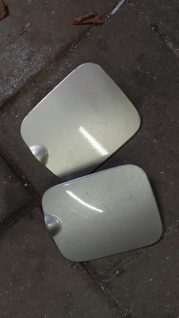 Tankdop klepje BMW  E30 type, Ophalen of Verzenden