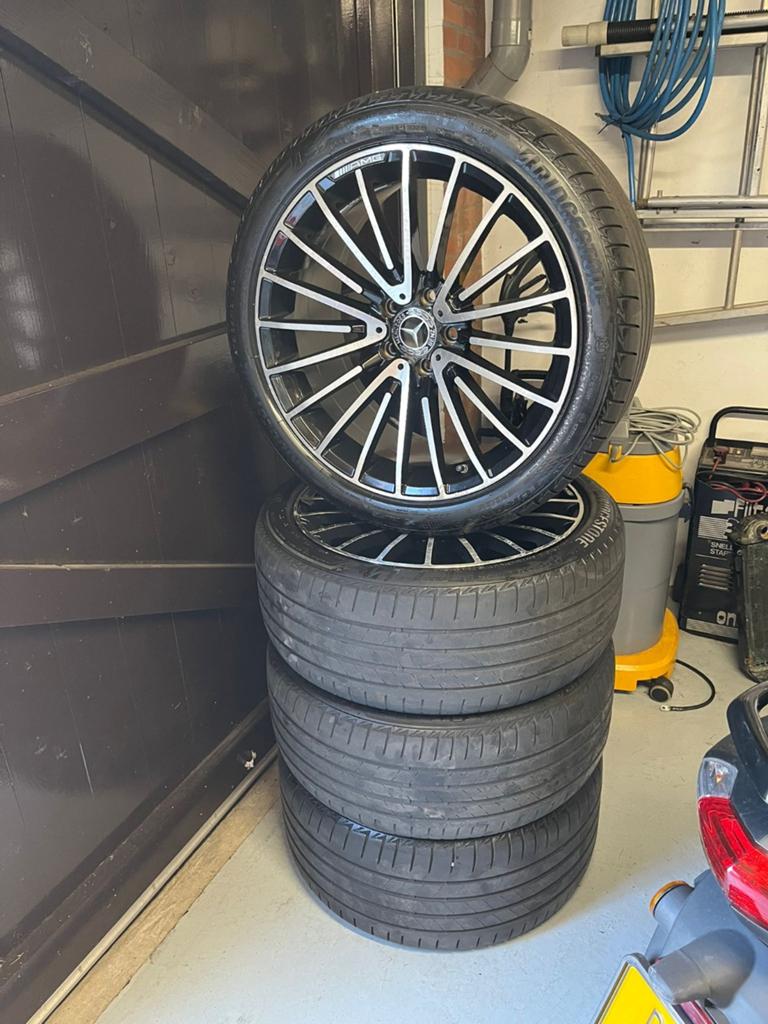 Mercedes breedset 19 inch velgen met Bridgestone zomerbanden, Banden en Velgen, Personenwagen, Zomerbanden, Ophalen