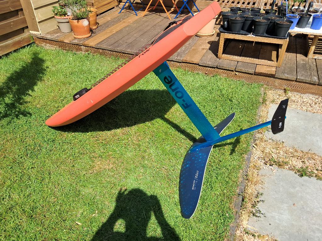 F-one Rocket Wing 5'10''  + F-one Gravity 2200 foil, Watersport en Boten, Wingsurfen, Ophalen, Wingsurf-board