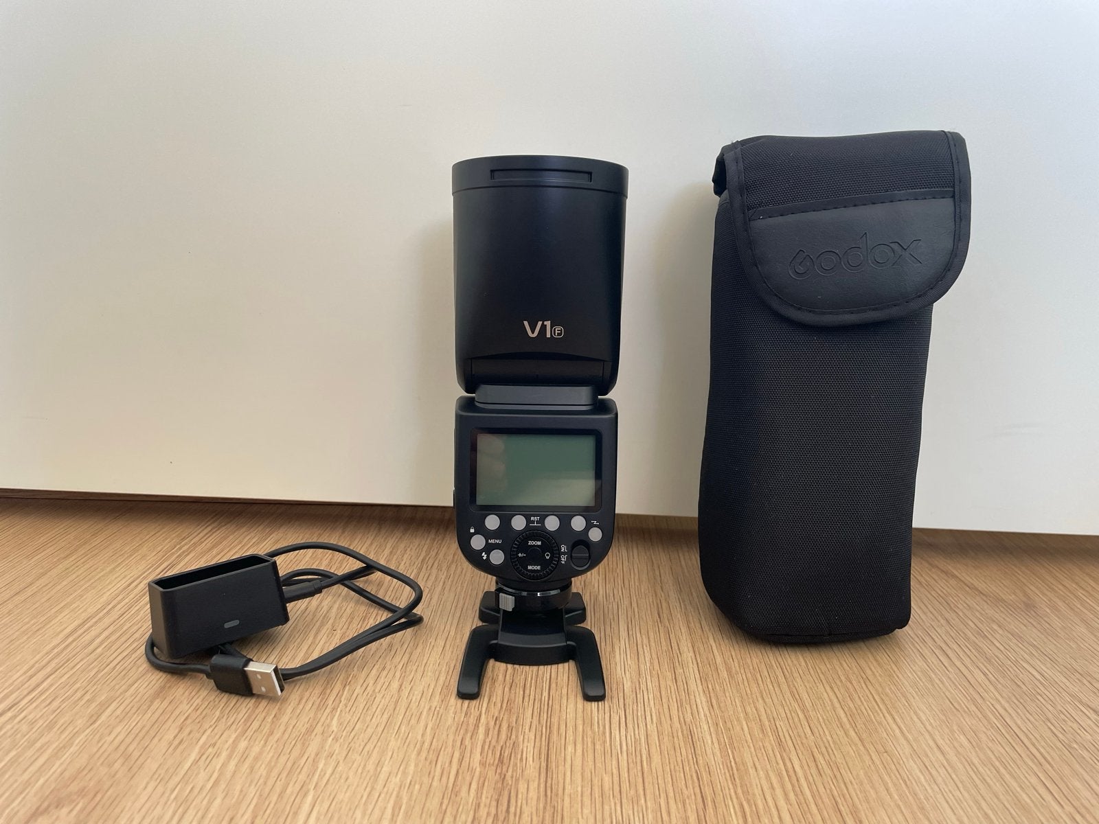 Godox speedlite V1 flitser voor fujifilm - Zo goed als nieuw, Externe flitser, Ophalen of Verzenden, Zo goed als nieuw, Sony