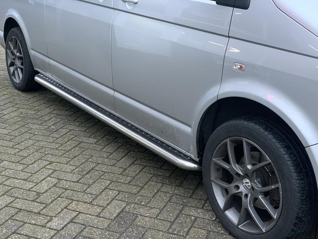 AANBIEDING T5 Sidebars met aluminium Traanplaat, Auto diversen, Tuning en Styling, Niet ingevuld, Niet ingevuld, Niet ingevuld