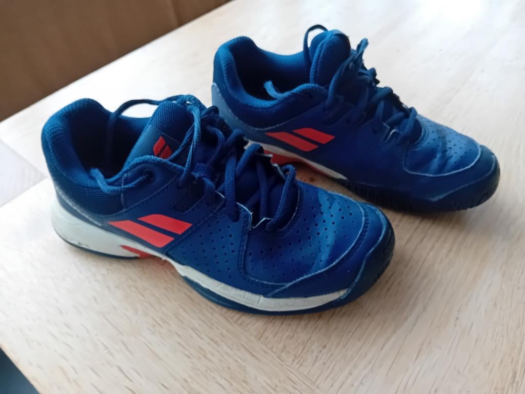 Babolat tennisschoenen maat 34, Sport en Fitness, Ophalen of Verzenden, Gebruikt, Schoenen, Babolat