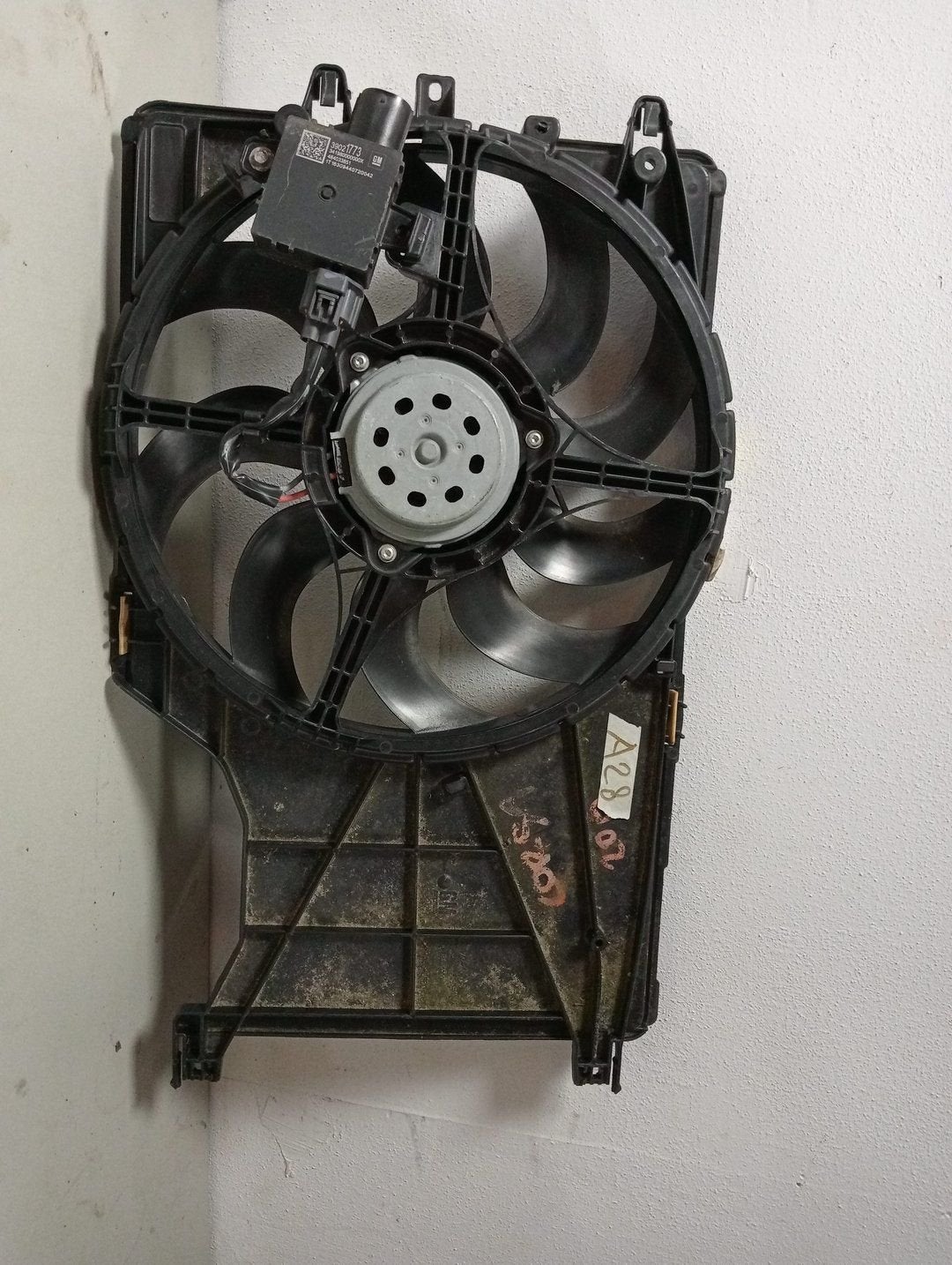 Ventilator opel corsa e adam 1,3 cdti 1,0 1,4 tb 39021785 39, Gebruikt, -, -, Opel