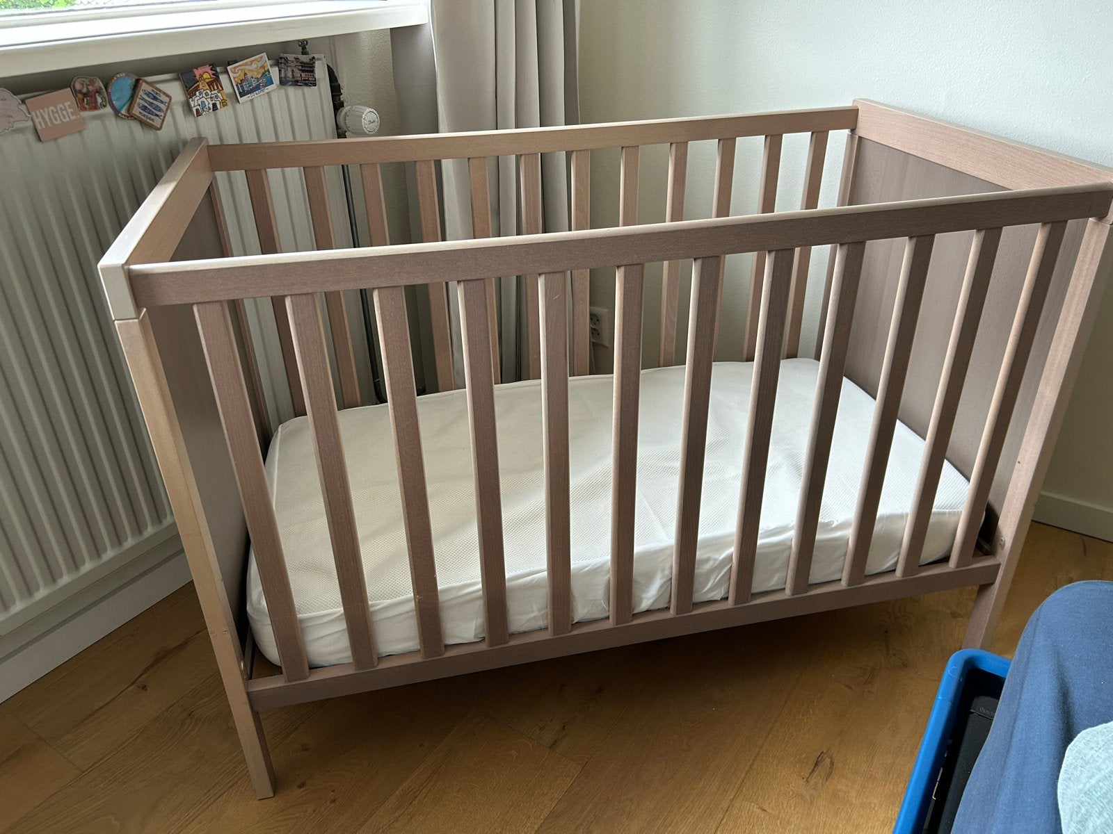 Houten ledikant met matras - Zo goed als nieuw, Ophalen, Zo goed als nieuw, Ledikant