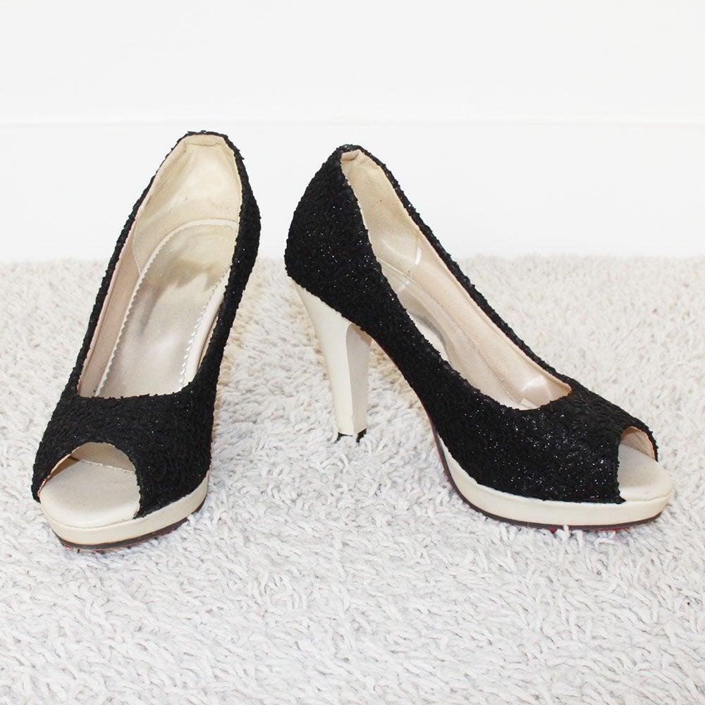 Prachtige Vintage Pumps s24 (Maat 38) € 35,-, Pumps, Overige kleuren, Ophalen of Verzenden, Zo goed als nieuw