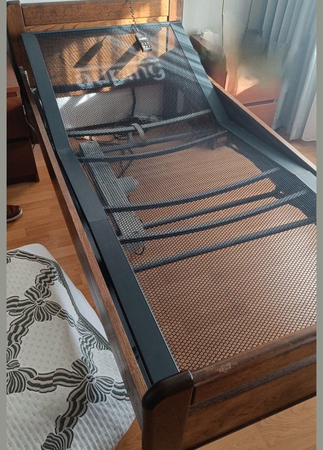 Elektrische Auping spiraal bodem incl. ombouw, Huis en Inrichting, Slaapkamer | Bedden, Ophalen, 90 cm, Eenpersoons, Bruin