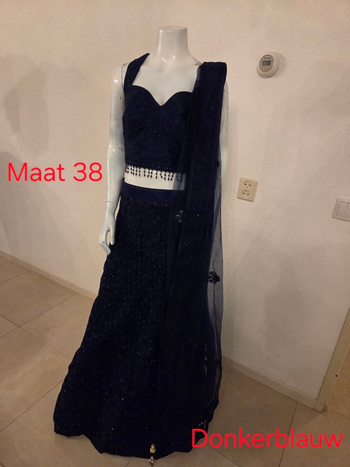 Prachtige Donkerblauwe Indiase Lehenga - Maat 38, Kleding | Dames, Gelegenheidskleding, Maat 38/40 (M), Overige typen, Blauw, Ophalen of Verzenden