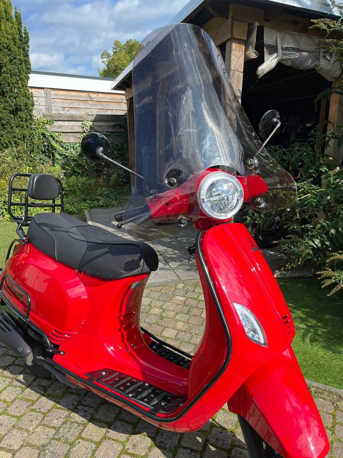Rode scooter - Marengo goede staat, Fietsen en Brommers, Ophalen, Overige modellen, Zo goed als nieuw, Benzine