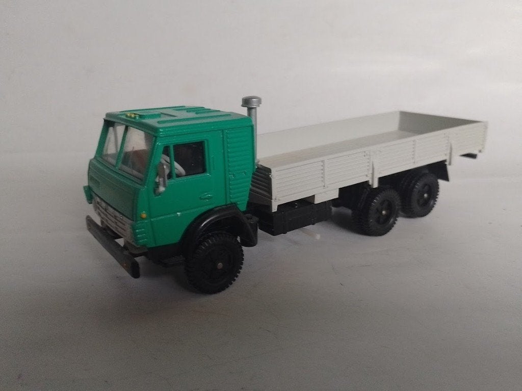 Kamaz 53212 Sovjet Trucks, Ophalen of Verzenden, Nieuw, Bus of Vrachtwagen, Overige merken