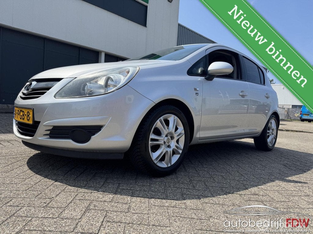 Opel Corsa 1.2-16V/AIRCO KOUD/5DEURS/LM VELGEN/CRUISE CONTR., Voorwielaandrijving, Euro 5, 86 pk, Gebruikt