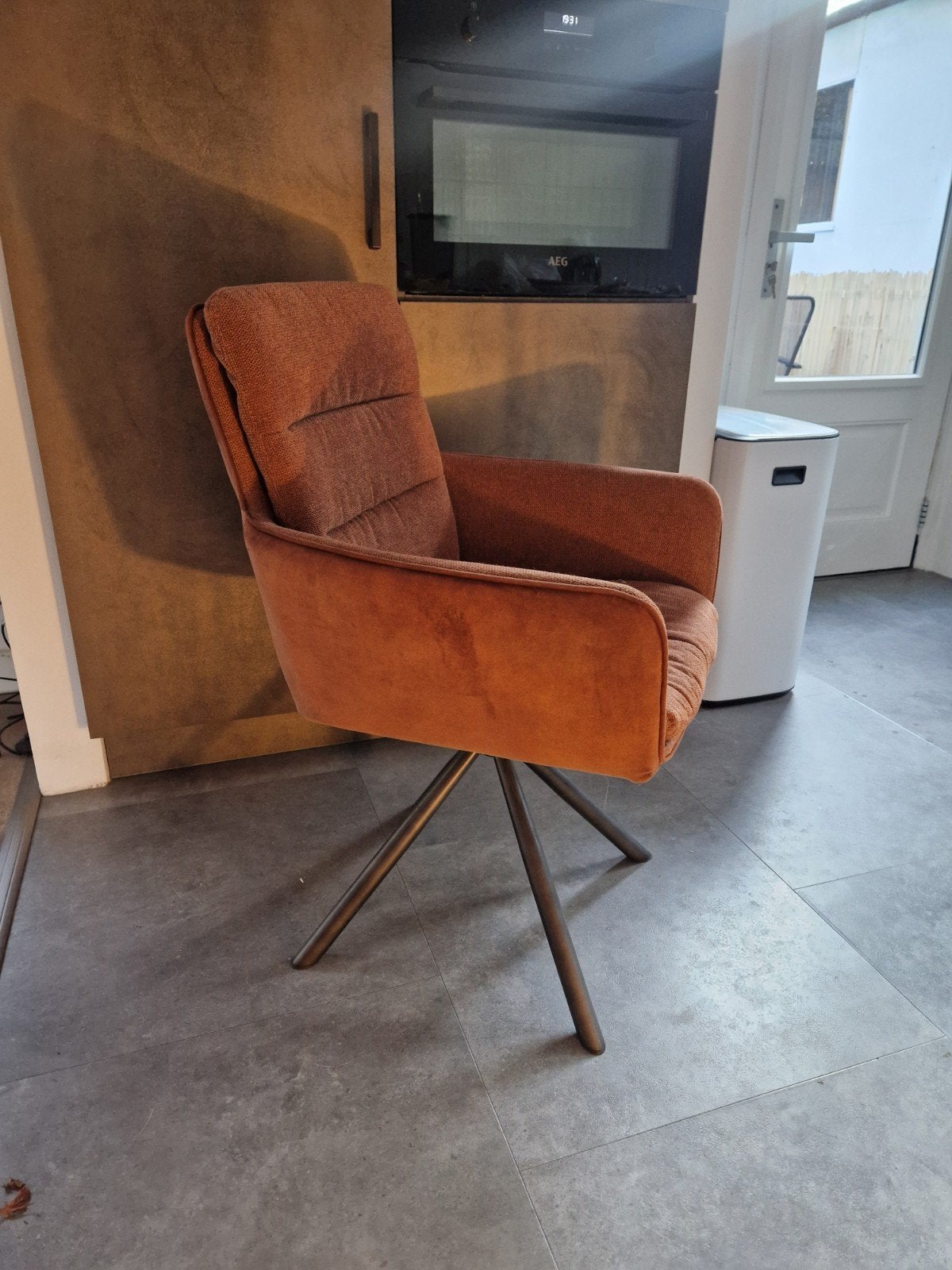 Nette eetkamerstoelen, 4 stuks, Huis en Inrichting, Stoelen, Ophalen, Overige kleuren, Zo goed als nieuw, Vier