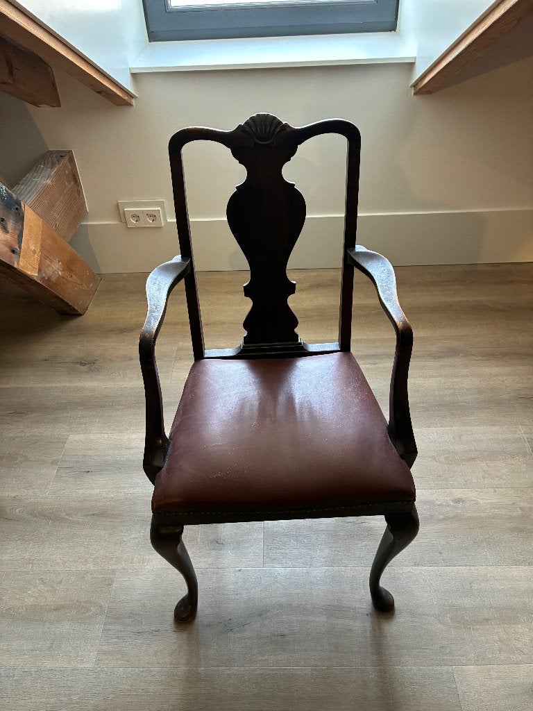 Antieke houten stoel met leren zitting, Ophalen, Gebruikt, Bruin, Antiek, Klassiek