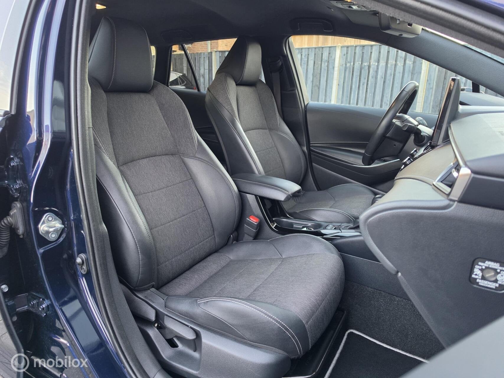 TOYOTA COROLLA TOURING SPORTS HYBRID ACC CARPLAY CAMERA NAVI, 450 kg, Gebruikt, 4 cilinders, Blauw