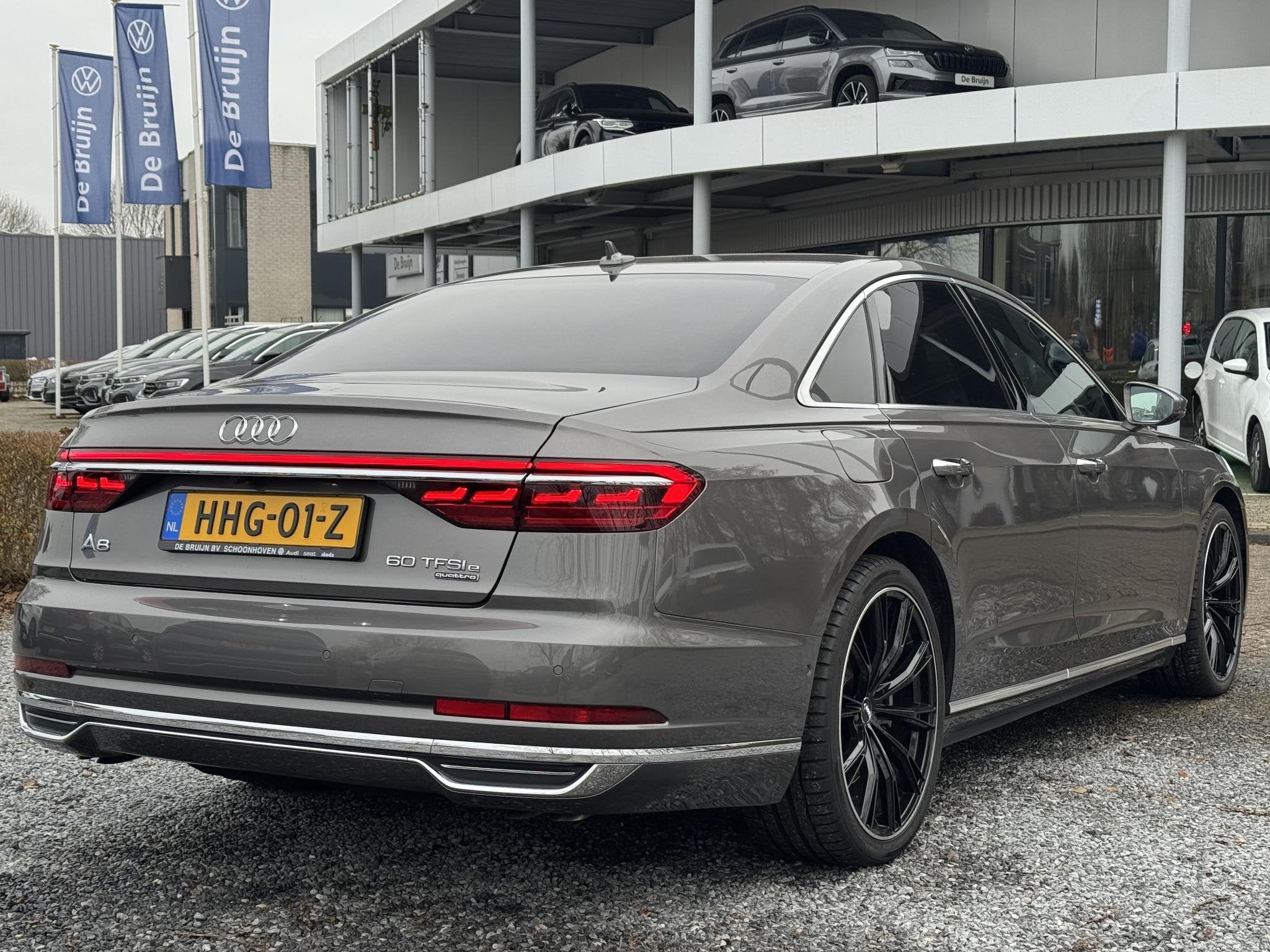 Audi A8 60 TFSIe Hybrid Quattro Pro Line Plus (Lucht,B&O,360, Auto's, Audi, 12 maanden, 14 kWh, 2995 cc, Vierwielaandrijving