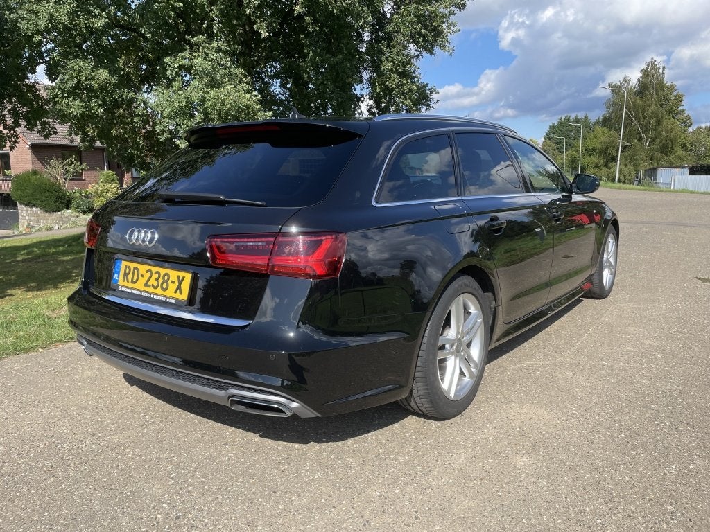 Audi A6 Avant 1.8 TFSI S line Ed. (bj 2018, semi-automaat), Auto's, Audi, Euro 6, 4 cilinders, Leder en Stof, Zwart