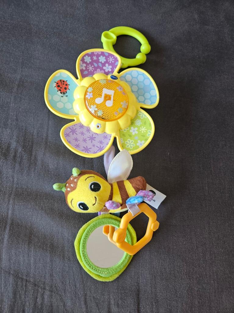 VTech Speel met mij Bij - Maxi Cosi Hanger met Licht &Geluid, Kinderen en Baby's, Speelgoed | Babyspeelgoed, Ophalen of Verzenden