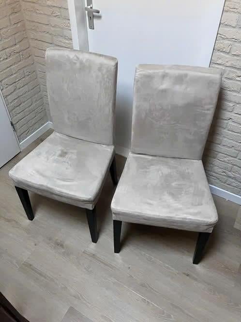 Twee IKEA HENRIKSDAL eetkamerstoelen - beige, Huis en Inrichting, Ophalen, Gebruikt, Twee, Overige kleuren